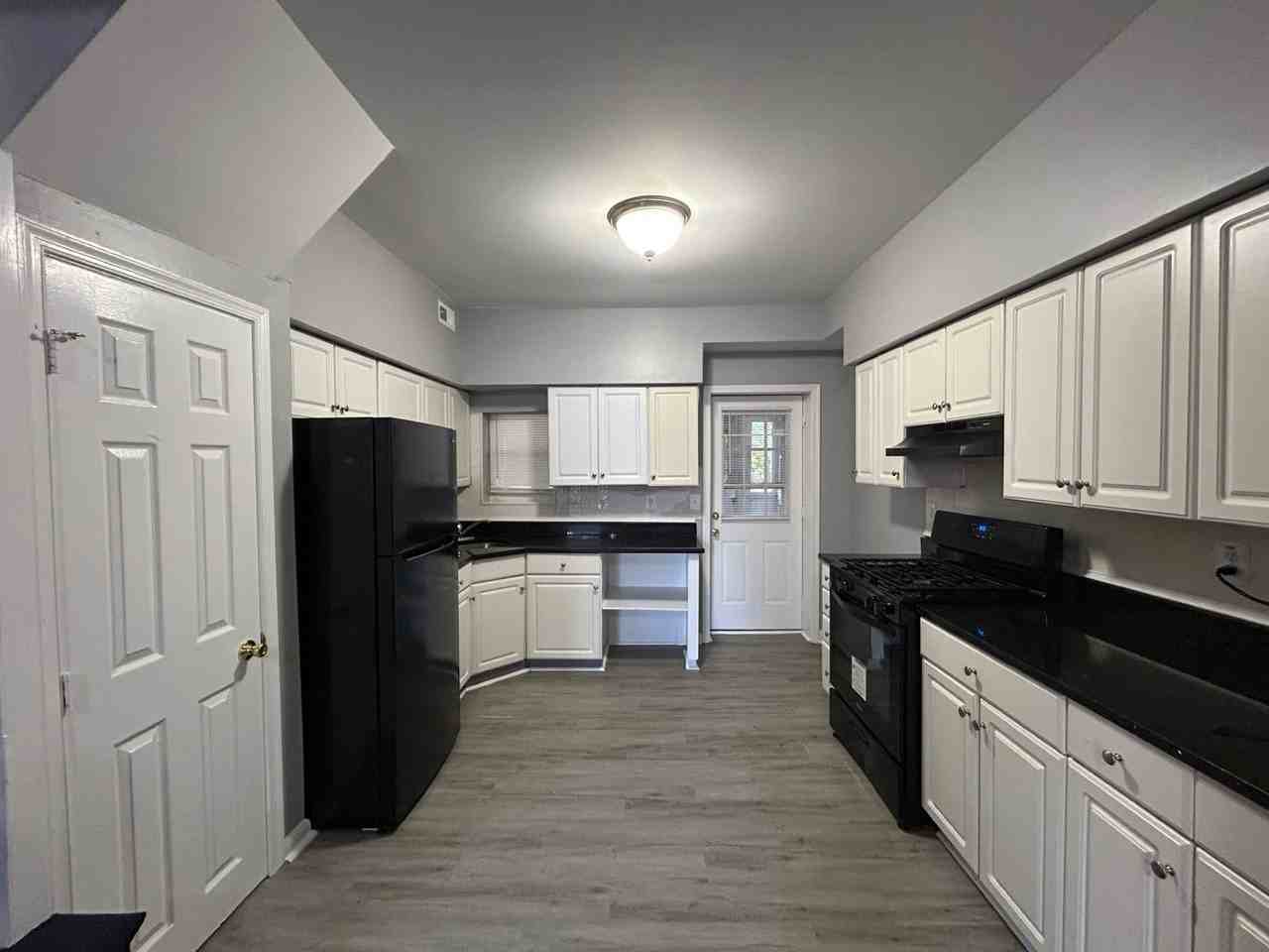 123 S Poppleton St - Photo 2 of 12