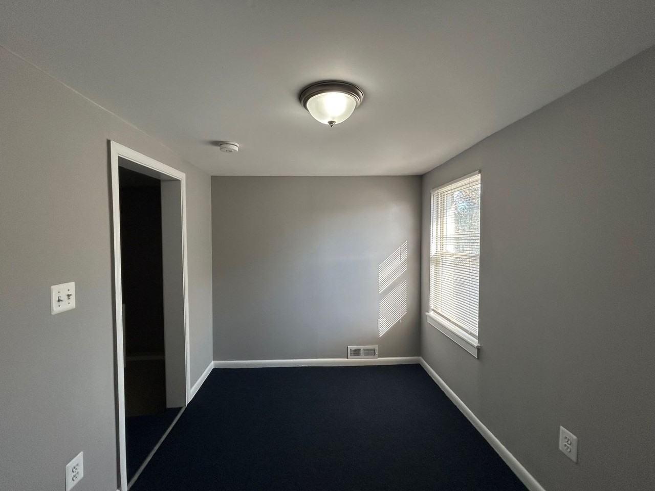 123 S Poppleton St - Photo 7 of 12