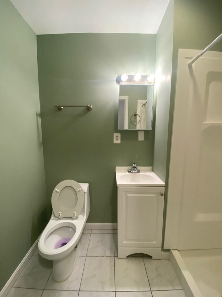 1922 August Ave - Photo 5 of 10