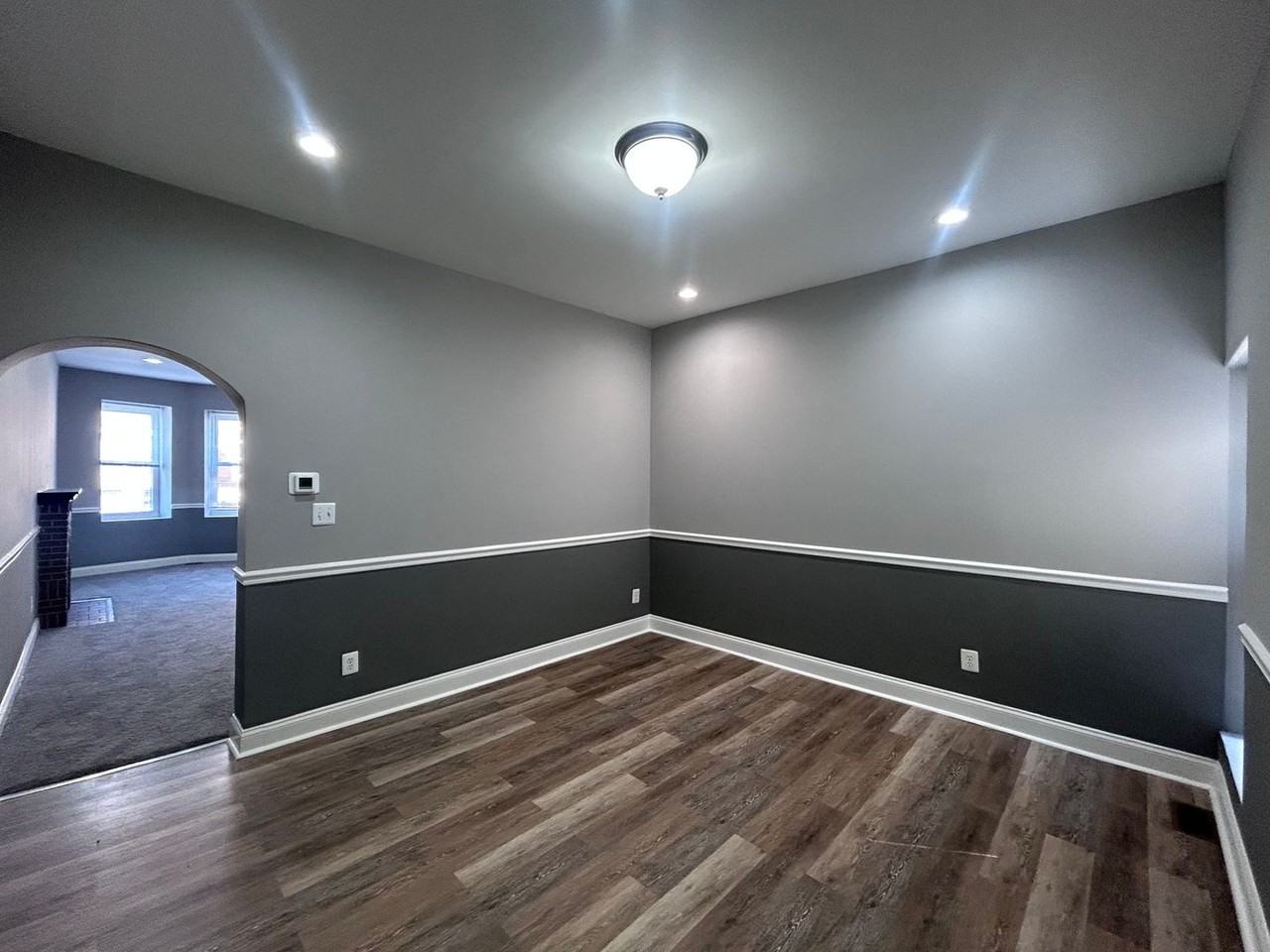 305 N Calhoun St - Photo 6 of 13