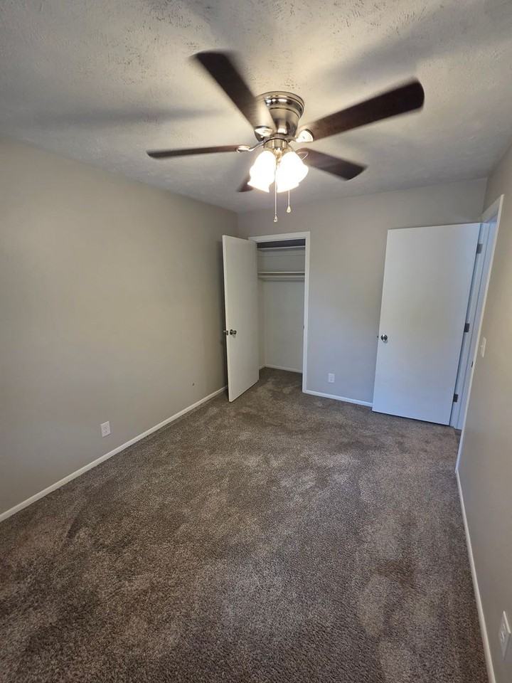 8811 Sprague Cir - Photo 7 of 16
