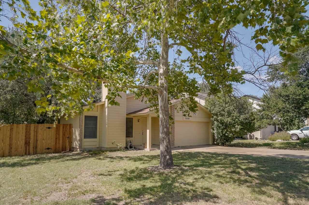 7004 Dallas Dr - Photo 2 of 20