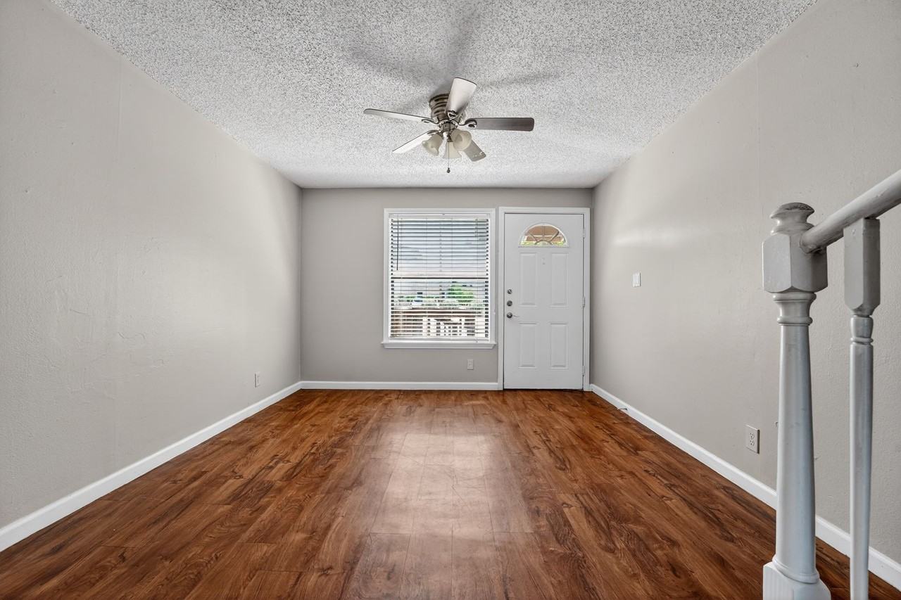 20600 Bonanza St #2 - Photo 5 of 22