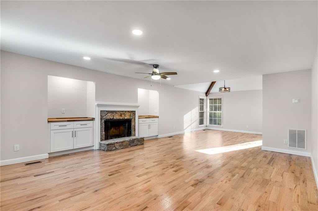 3412 Belleford Ct Ne - Photo 6 of 44