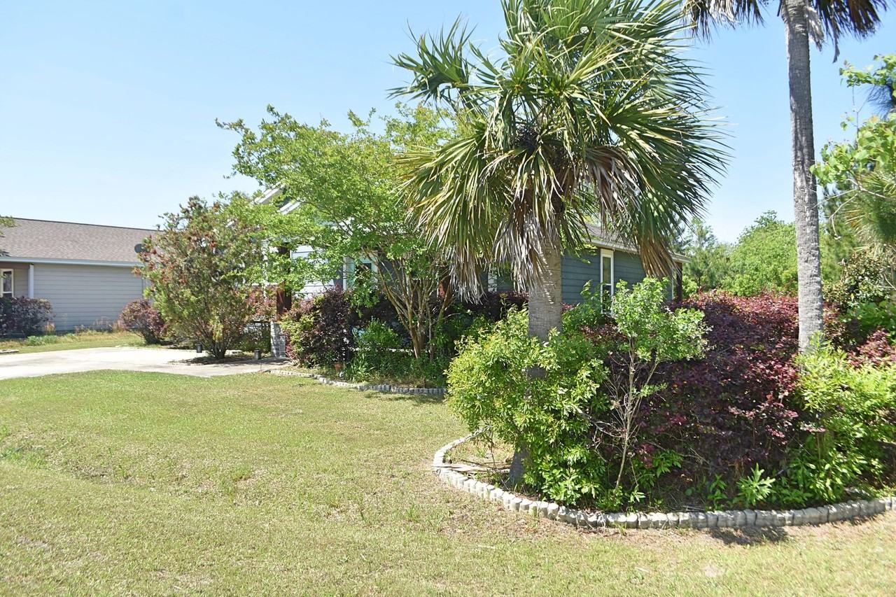 416 Tropical Way - Photo 6 of 36