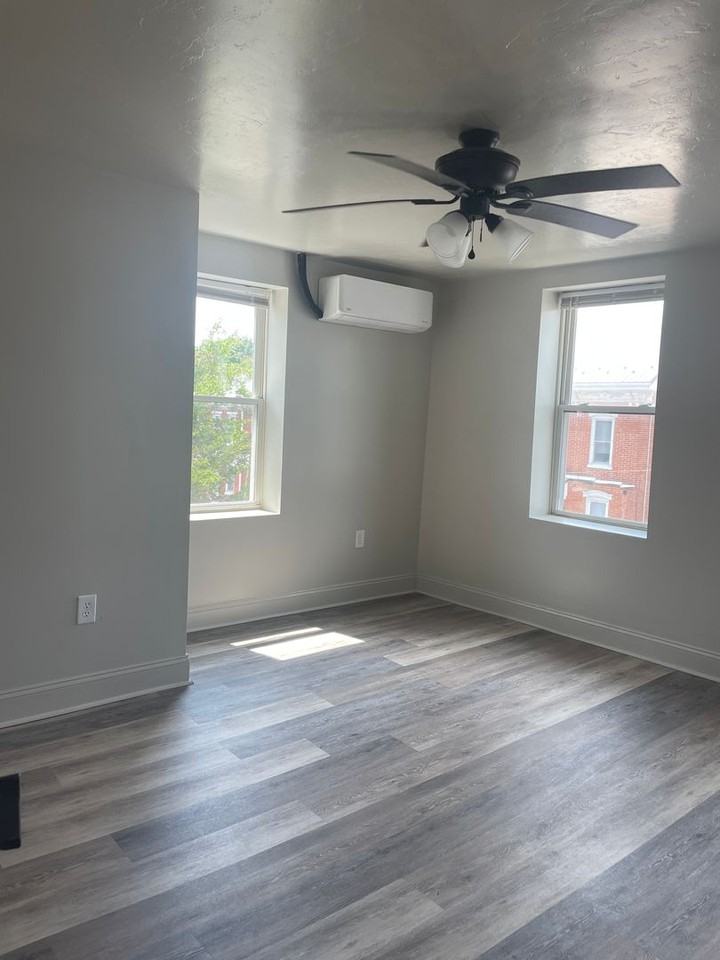 144A Main St 2nd Fl - Photo 2 of 8