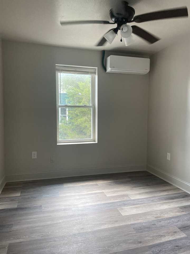 144A Main St 2nd Fl - Photo 4 of 8