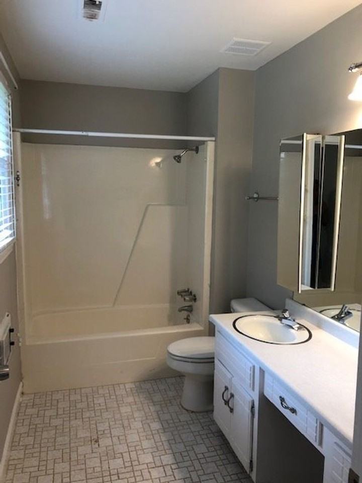 217 Roper Mountain Road Ext - Photo 7 of 9