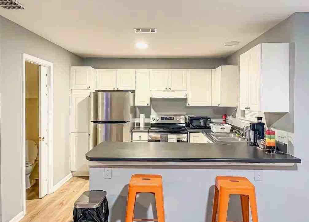 1081 Estes Dr Sw #403 - Photo 5 of 16