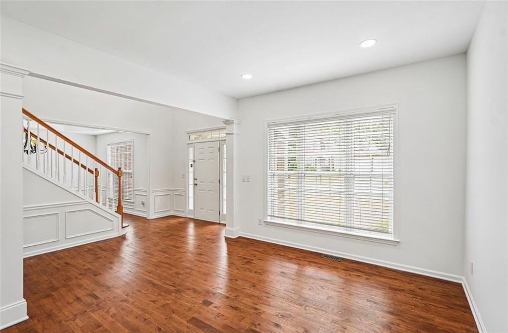 5157 Wellisford Ct - Photo 2 of 24