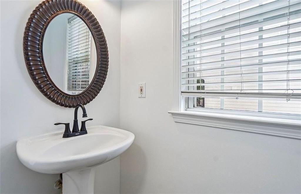 5157 Wellisford Ct - Photo 4 of 24