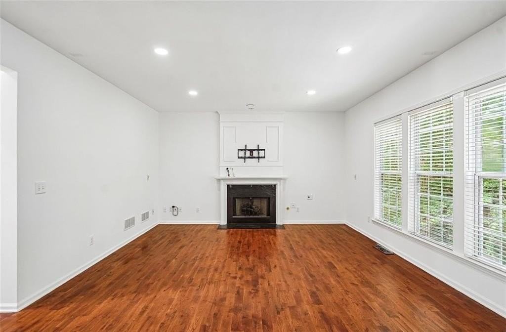 5157 Wellisford Ct - Photo 6 of 24