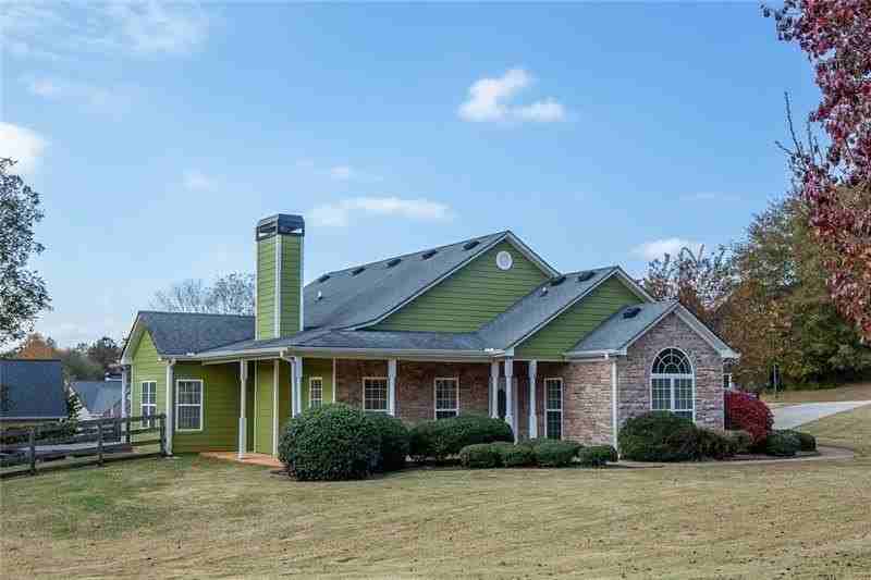 300 Mckendree Ct - Photo 2 of 40
