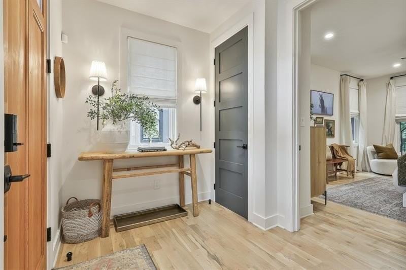 130 Arcadia Ave - Photo 5 of 50