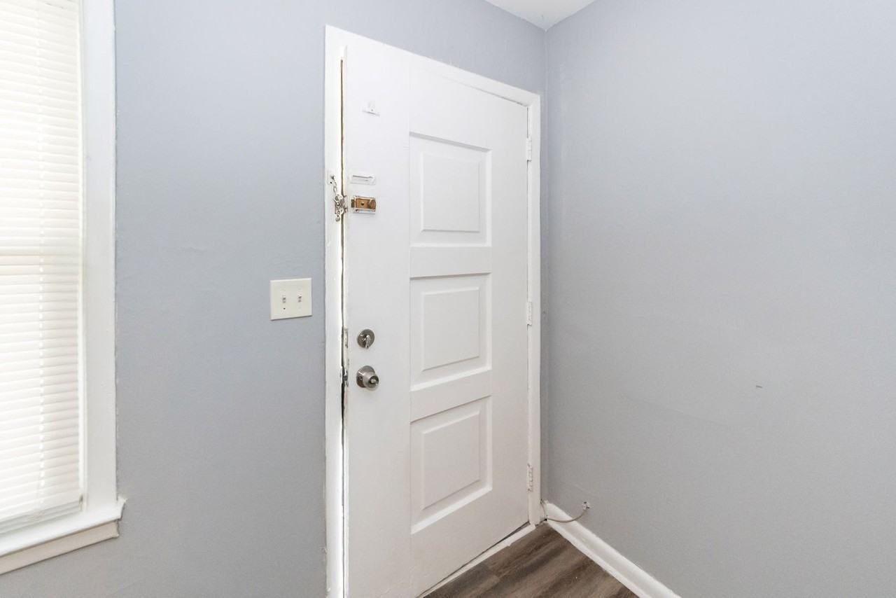 2914 Charlene Dr - Photo 2 of 28