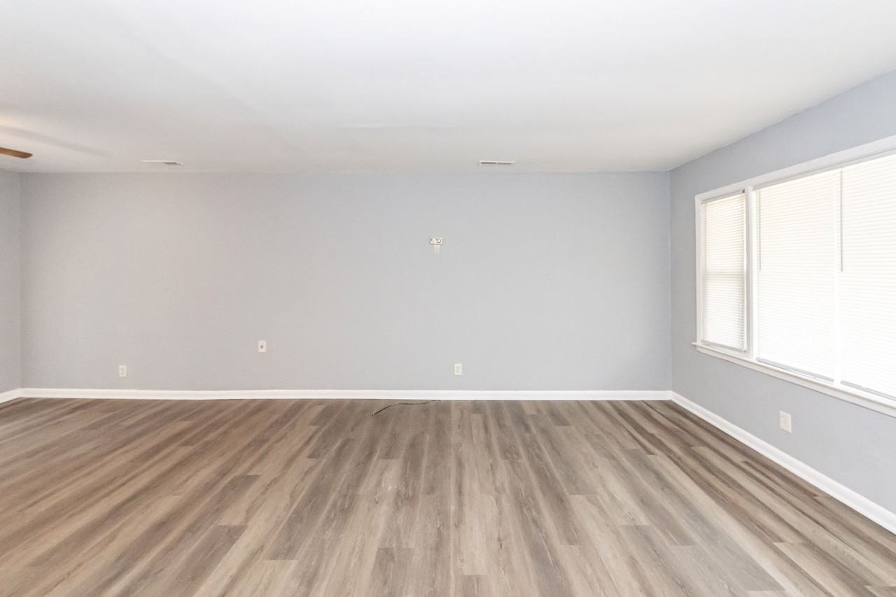 2914 Charlene Dr - Photo 4 of 28