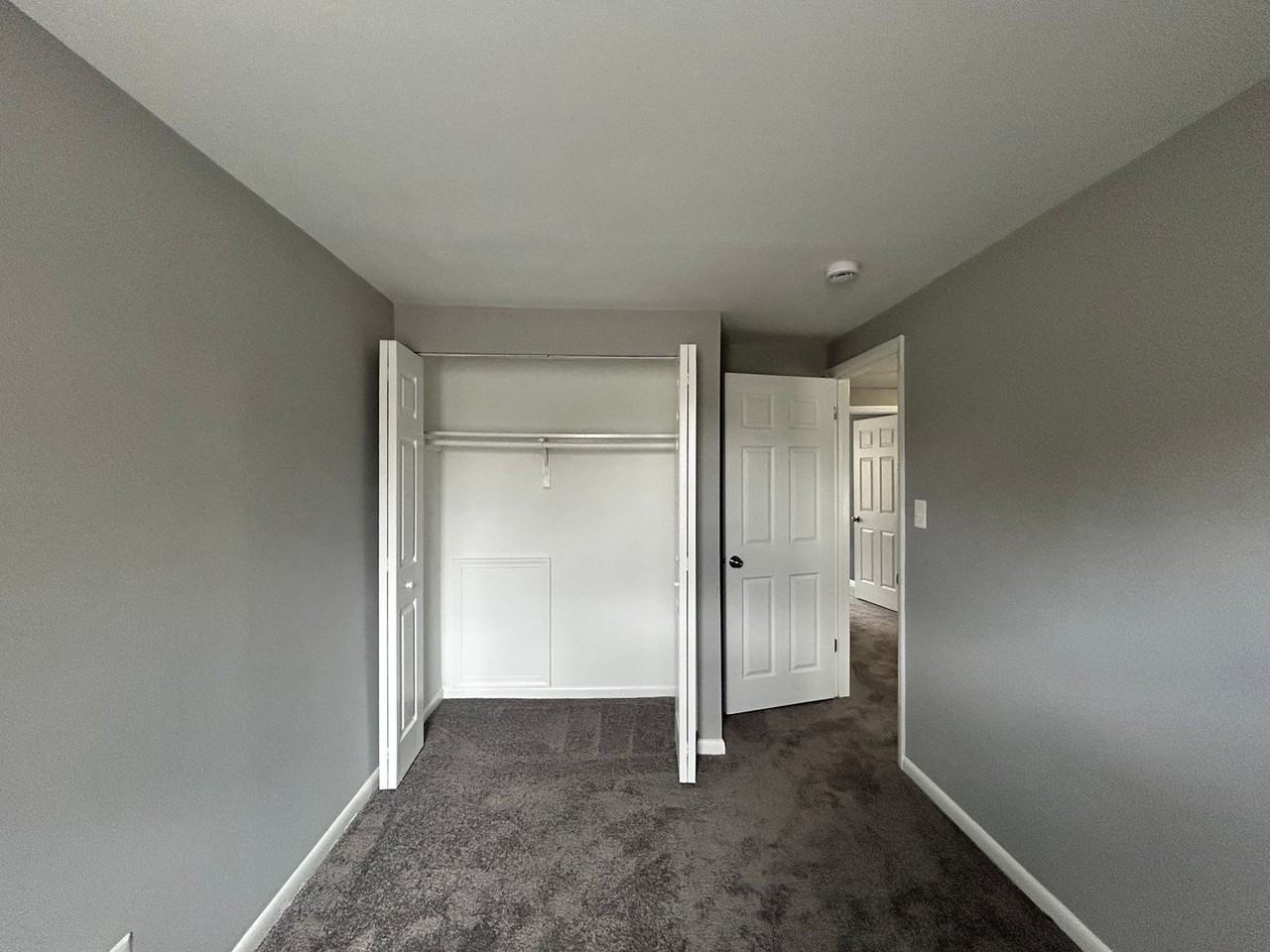 814 N Central Ave - Photo 3 of 8