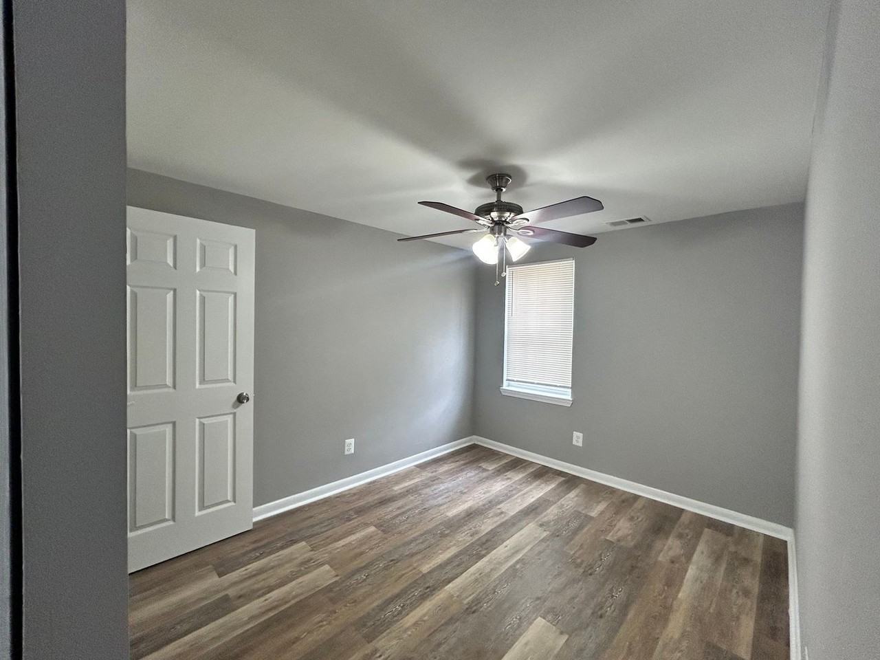 814 N Central Ave - Photo 4 of 8