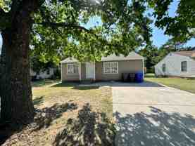 610 Rancho Dr - Photo 1 of 1