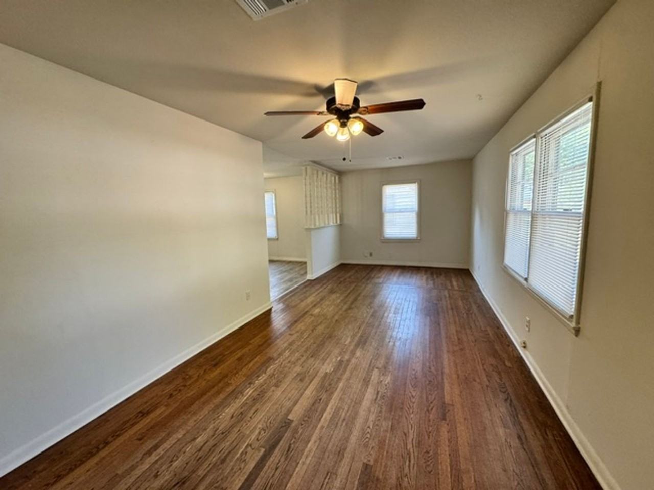 610 Rancho Dr - Photo 2 of 8