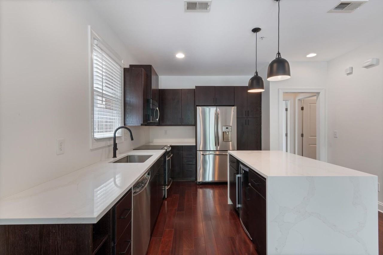 1229 4th Ave N - Photo 6 of 19