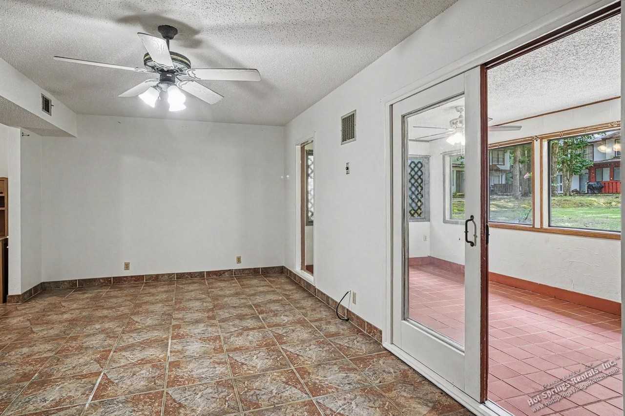 119 Emperado Way - Photo 5 of 24