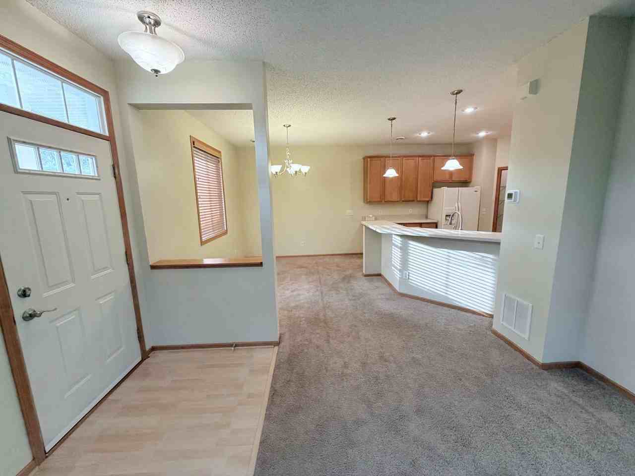 10800 Hawthorn Trl #E - Photo 5 of 24