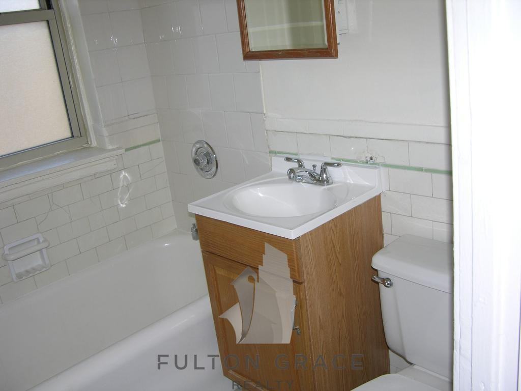 4521 N Malden St #103 - Photo 3 of 6