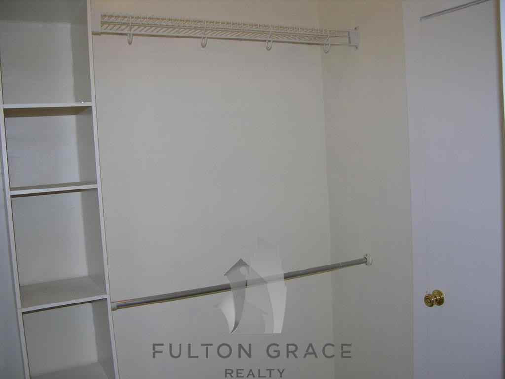 4521 N Malden St #103 - Photo 4 of 6