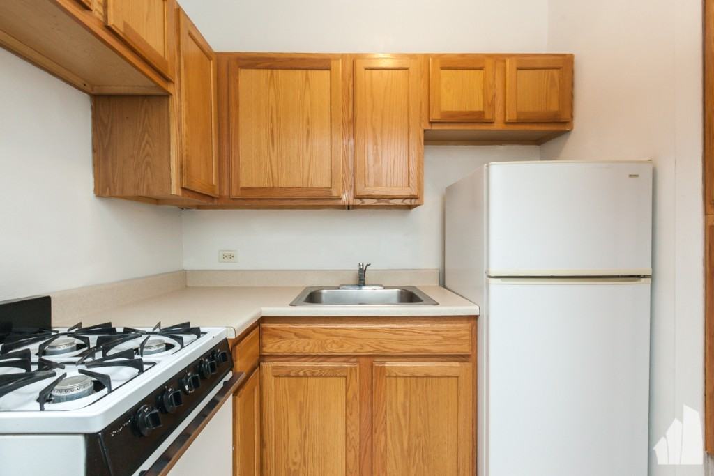 1164 N Dearborn St #415 - Photo 6 of 11