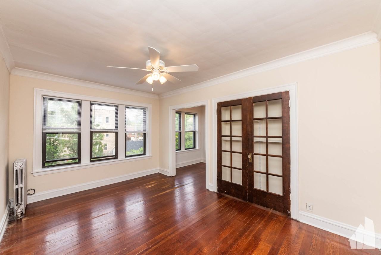 4641 N Paulina St #102 - Photo 3 of 10