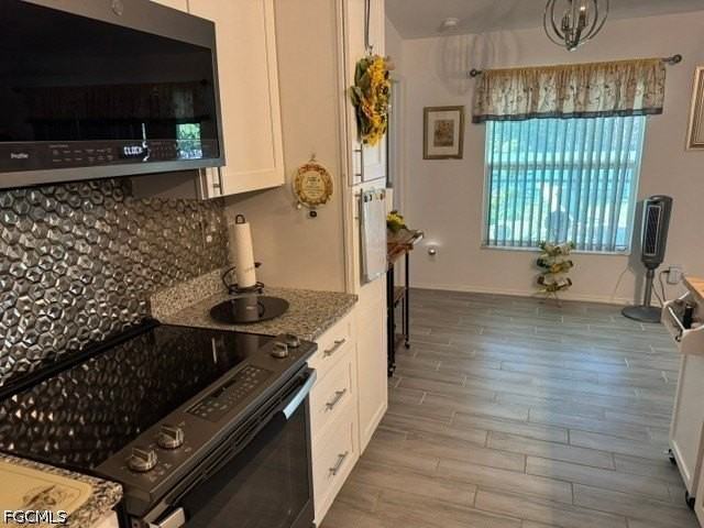 2703 11th St W - Photo 2 of 8