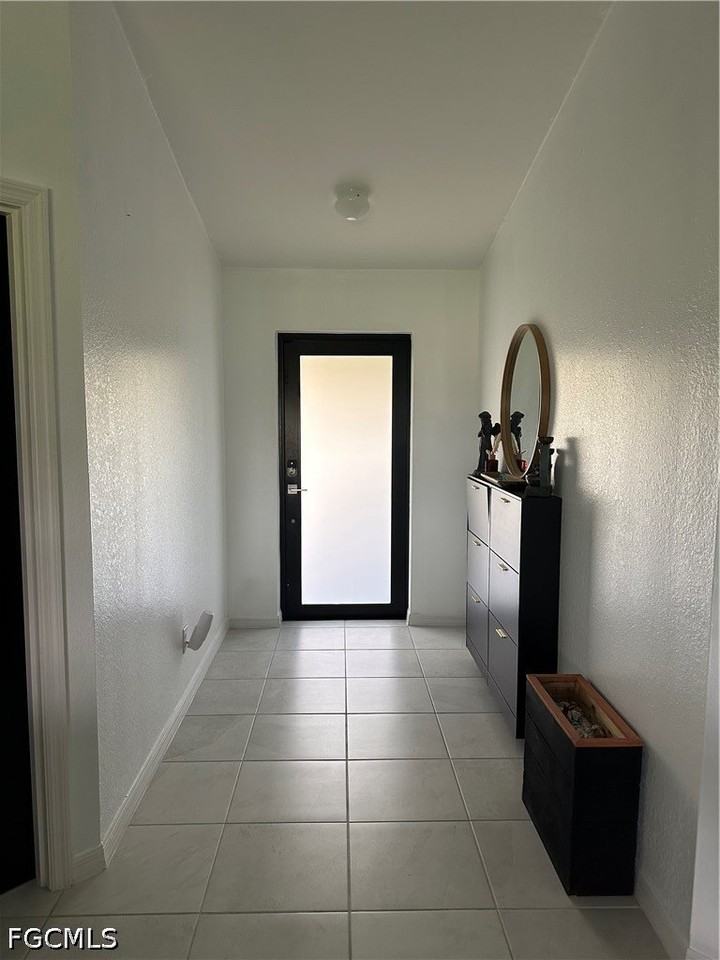 1912 Ne 2nd Pl - Photo 4 of 26