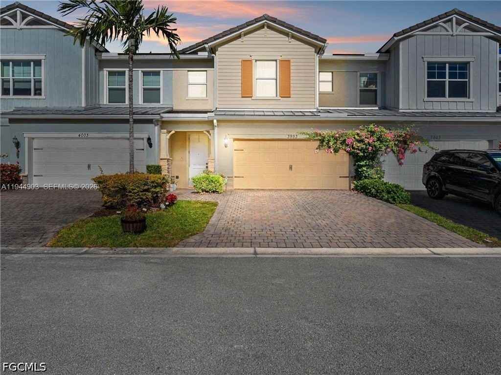 3953 Black Olive Ln