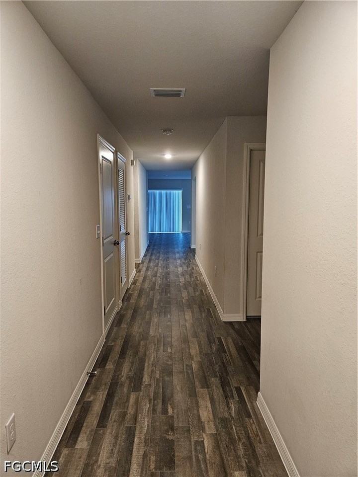 901 Nw 15th Pl - Photo 2 of 35