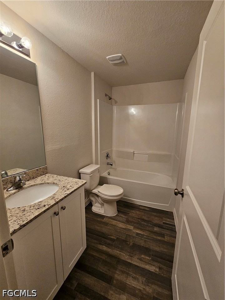 901 Nw 15th Pl - Photo 6 of 35