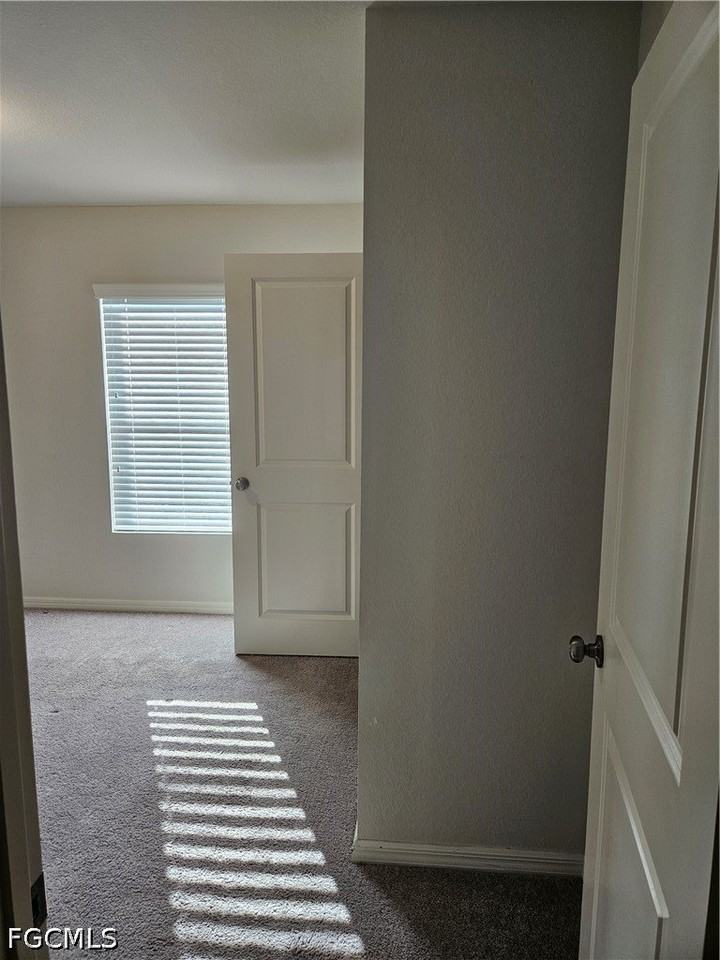 901 Nw 15th Pl - Photo 7 of 35