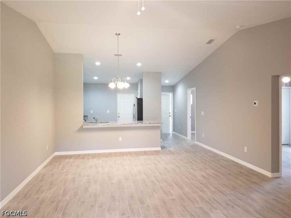 8527 Agate St - Photo 3 of 12