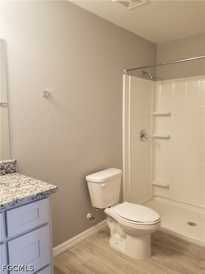 8527 Agate St - Photo 5 of 12