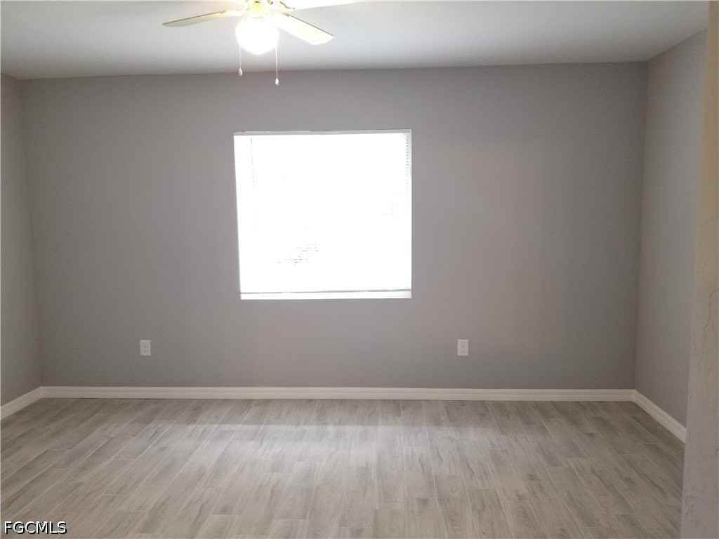 8527 Agate St - Photo 6 of 12