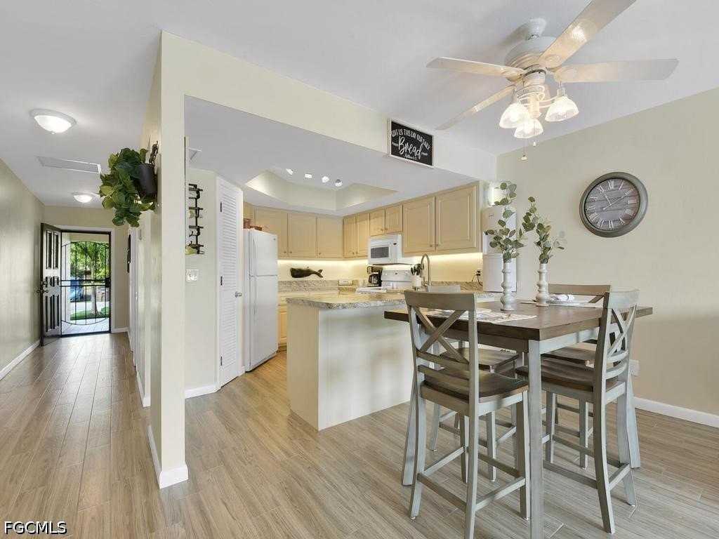 3619 Se 10th Ave - Photo 4 of 13