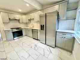 featured image of 46 Apt1 Brookfield Rd