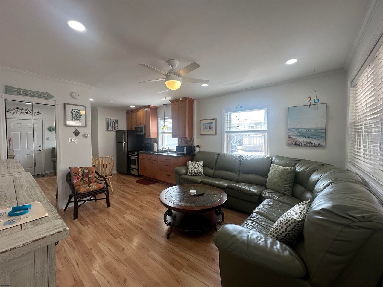 9010 Atlantic Ave - Photo 5 of 20
