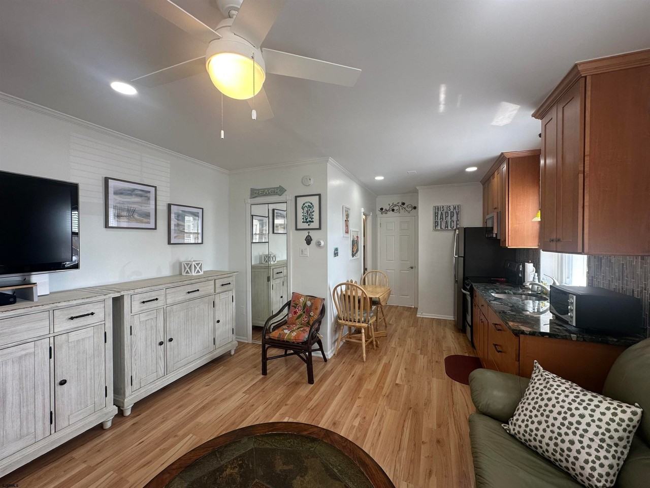9010 Atlantic Ave - Photo 7 of 20