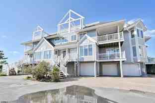 2204 East Dr - Photo 1 of 1