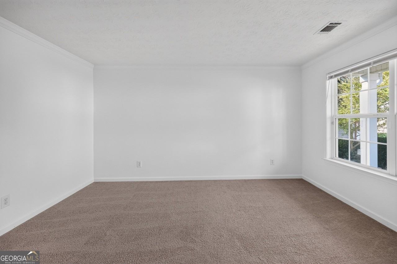 3761 Bogan Mill Rd - Photo 4 of 18