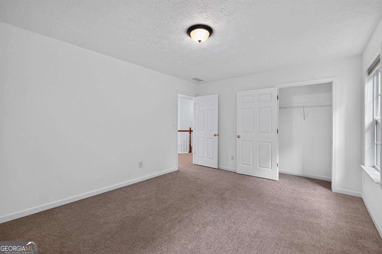 3761 Bogan Mill Rd - Photo 6 of 18