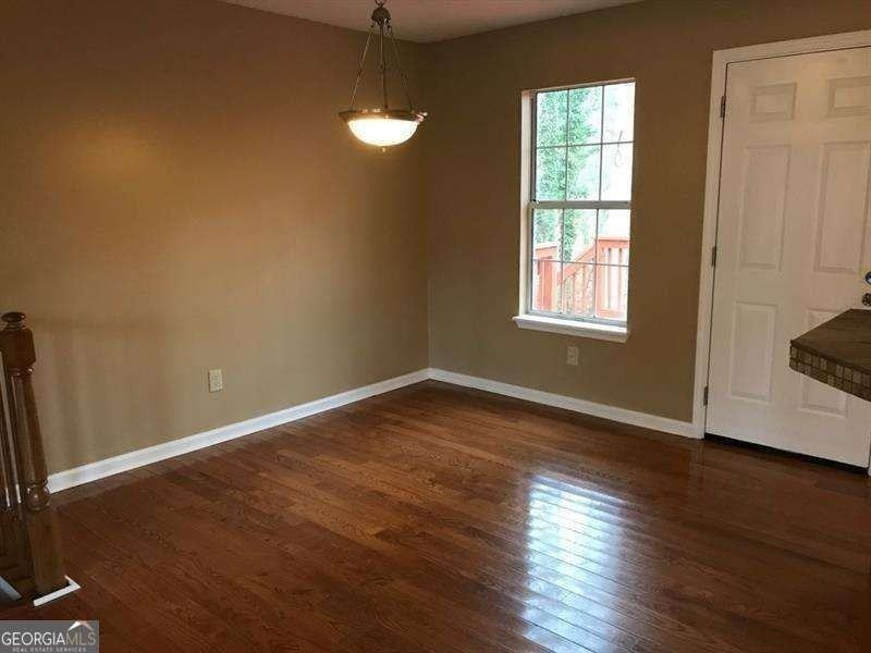 2989 Garland Dr Sw - Photo 2 of 22