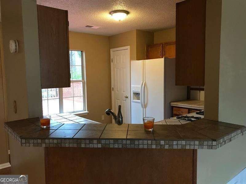 2989 Garland Dr Sw - Photo 5 of 22