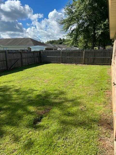 2197 Spring Grv W - Photo 2 of 24